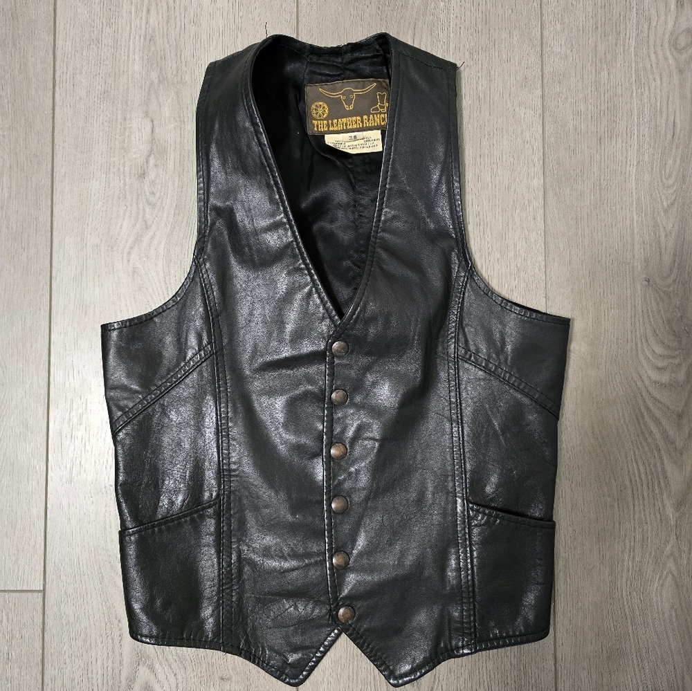 VINTAGE LADIES LEATHER VEST